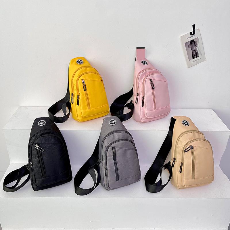 Geantă de piept unisex Geantă simplă de depozitare Rucsac mic de călătorie ușoară Geanta de cruce la modă Casual Genți de o singură mână