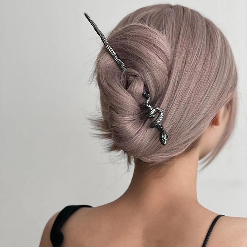 Punk Snake Hairpin Hair Sticks Rhinestones Irregular Texture Metal Vintage Headwear Hairstyle for Women Hair Accessories