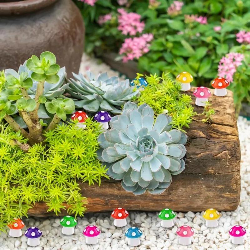 10pcs Mini Resin Small Mushrooms Decor Micro Fairy Garden Aquarium Landscape Micro Landscape Simulation of Plants Decor Crafts