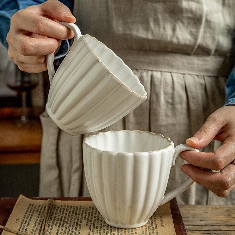 Aoxue Petal Relief Ceramic Retro Kiln Change Glaze Latte Coffee Cup Export