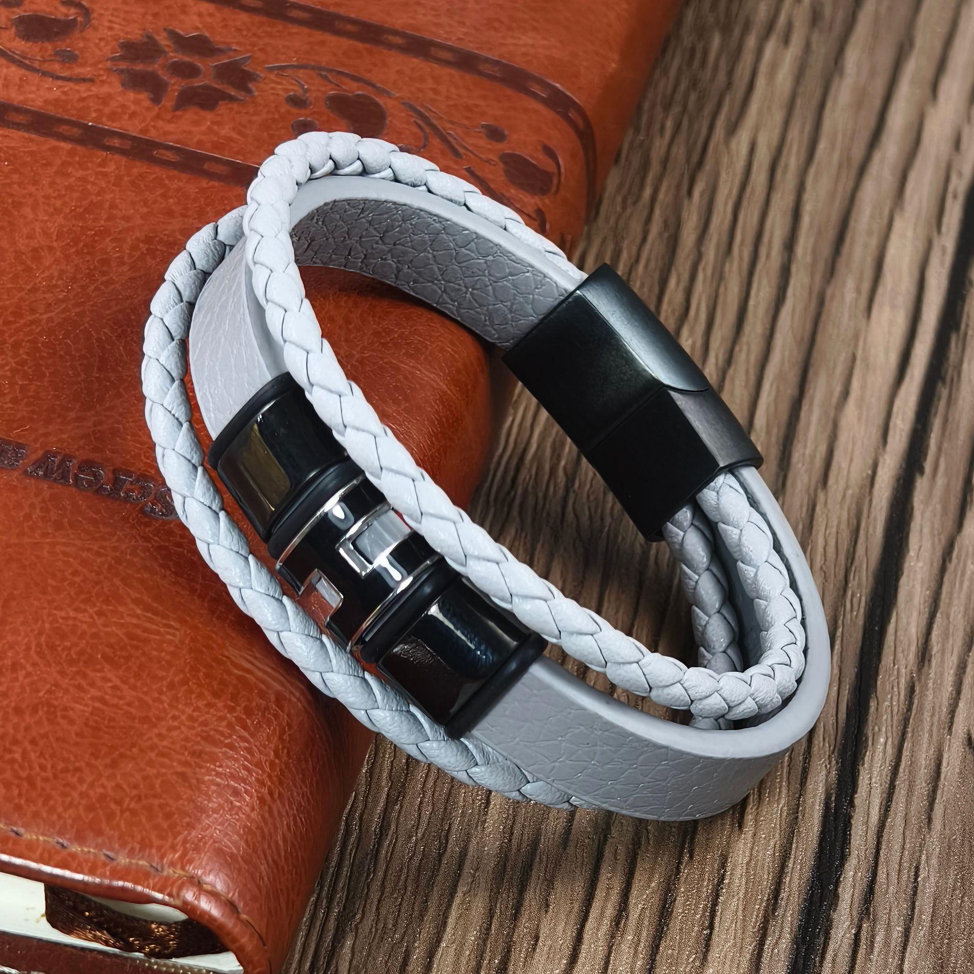 

2026 Multi-layer Men s Leather Rope Bracelet Leather Rope Bracelet Magnet Buckle Simple Leather Rope Bracelet 21.5cm брудно-білий