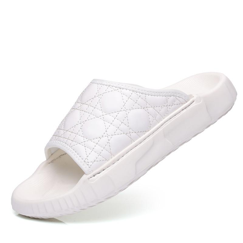 The first layer of sheepskin summer new men's slippers leather fashion one-word drag men's breathable beach shoes sandals men's shoes