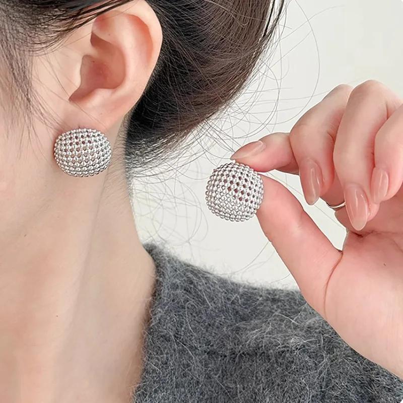 

New Retro Personality Geometric Hollow Out Round Bead Meta Square Stud Earrings for Women Korean Designer Piercing Jewelry Gifts