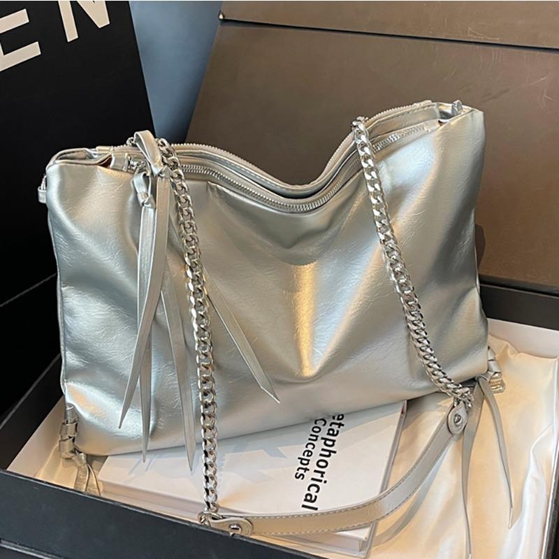Casual Large-capacity Bag Women's New Fashion Versatile Chain Messenger Bag Commuter Shoulder Tote Bag