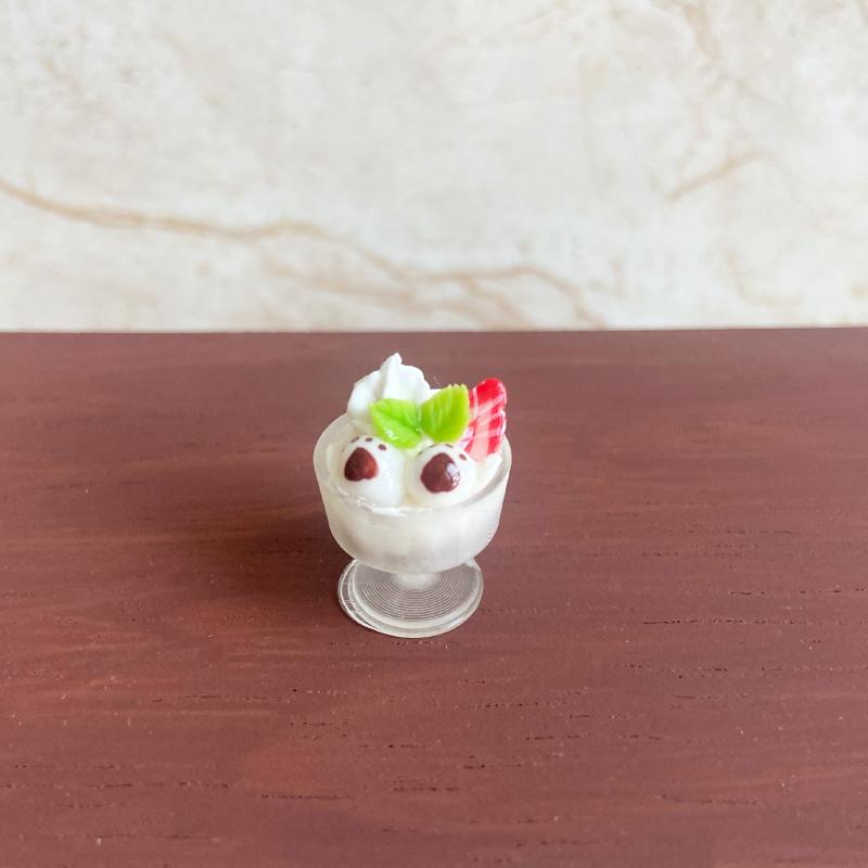 

1 шт. Миниатюрный кукольный домик Фруктовое печенье Еда Чашка для мороженого Модель Игрушка для кукольных аксессуаров DIY Украшение Детский подарок A2