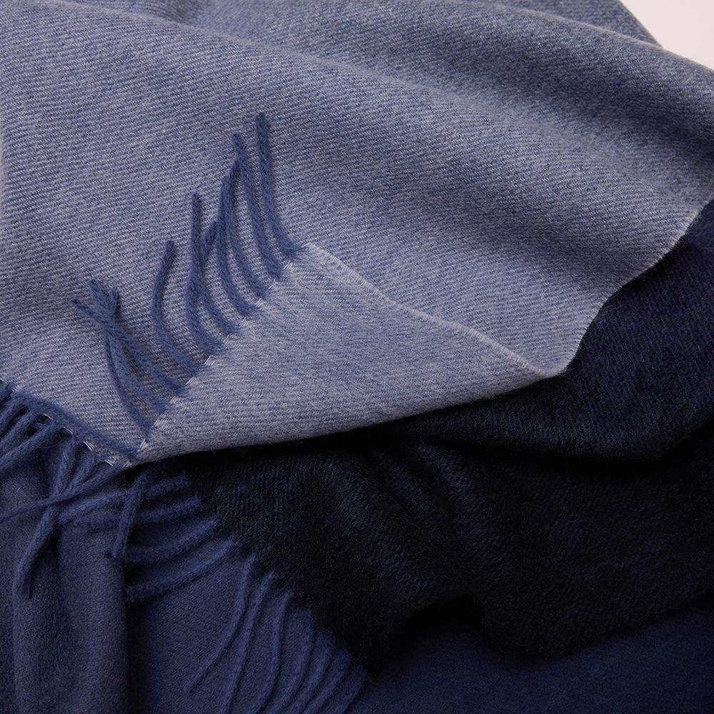 2025 Herren- & Damen-Verlaufwollschal - Vielseitiges, warmes 100% Reine Wolle Tuch