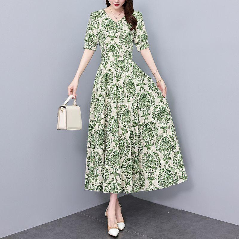Plus Size Waist-Cinching Slim-Fit Summer Dress for Middle-Aged Women
