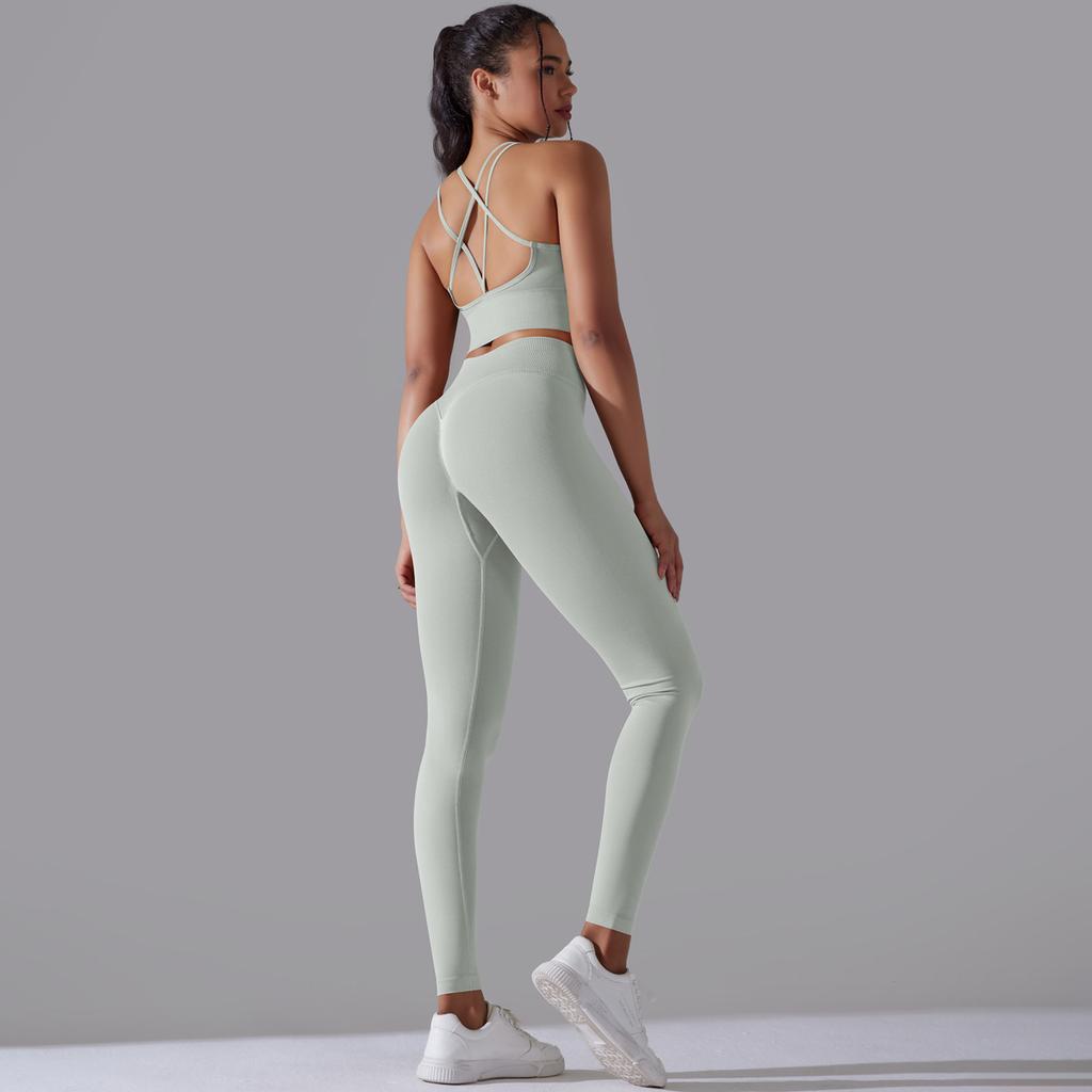 European and American seamless knitted solid color beautiful back high elastic tight yoga suit set running fitness suit two-piece set women