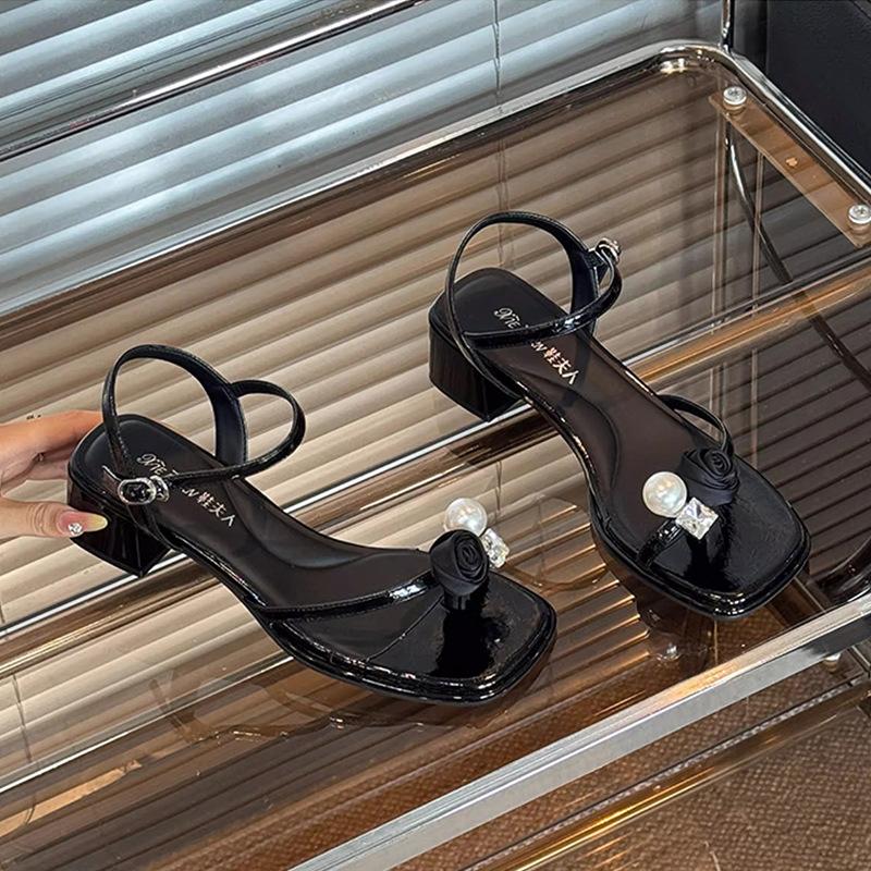 

Premium pearl set toe silver sandals women s summer new one-word buckle strap beautiful fairy shoes 40 чёрный