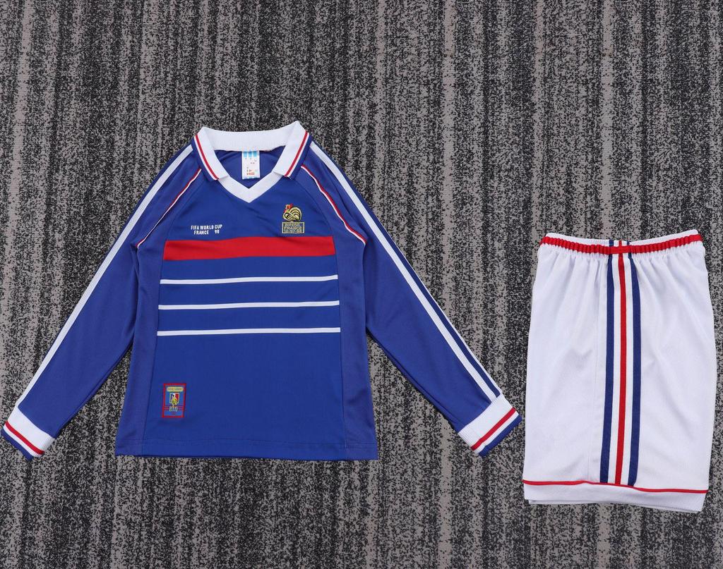 Kinder Vintage Langarm Fußballtrikot: Brasilien, Manchester United, Real Madrid & Barcelona Designs