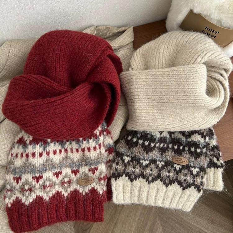 Högkvalitativ Damscarf i Ullblandning med Fair Isle-mönster - Tjock, Varm Stickad Halsduk för Höst/Vinter