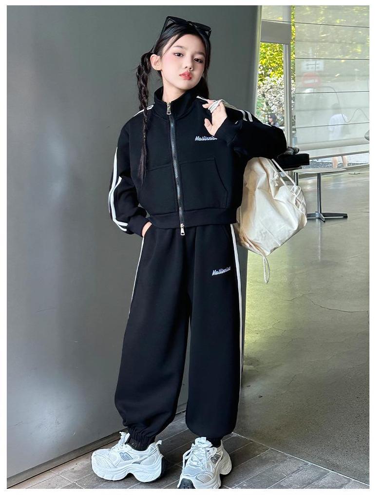 Autumn 2025 Stylish Korean Sporty Two-Piece Set for Teen Girls