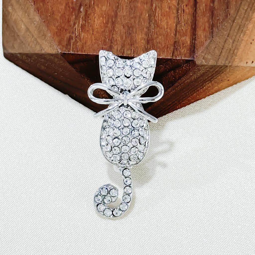 Cute Kitten Brooch Men'S And Women'S Fashion Versatile Diamond-Encrusted Butterfly Brooch Cardigan Pin Suit Corsage Accessories