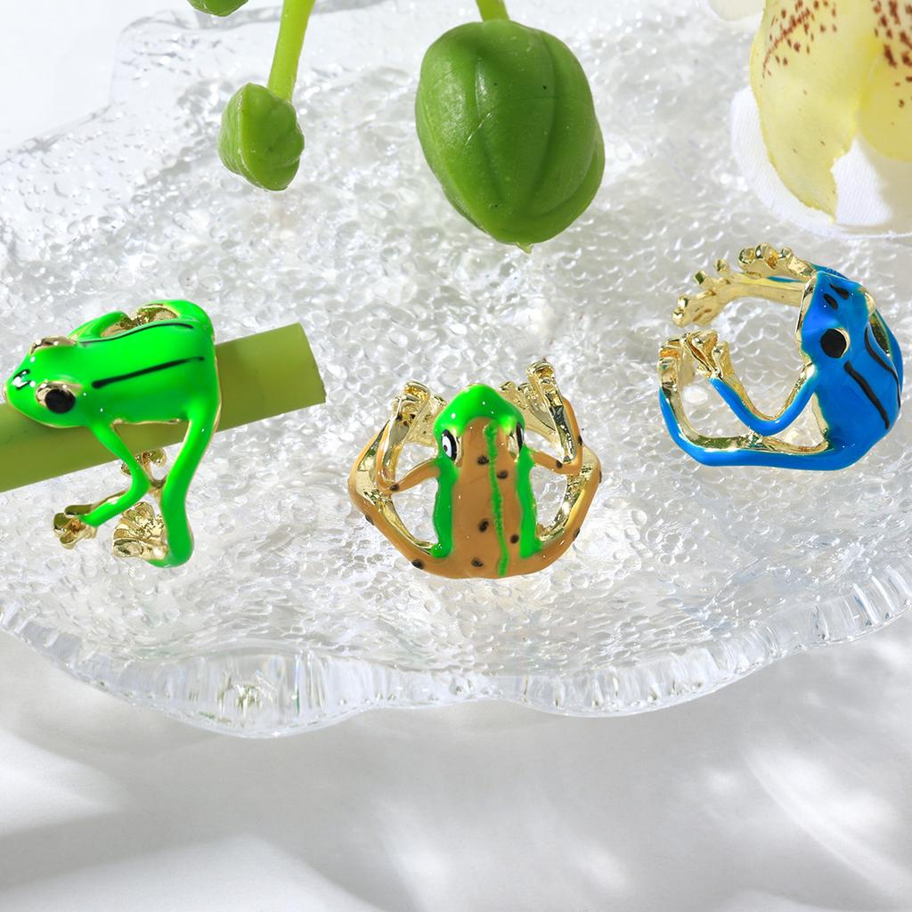 Hot-selling frog's hug green funny ring design cute green frog opening adjustable ring