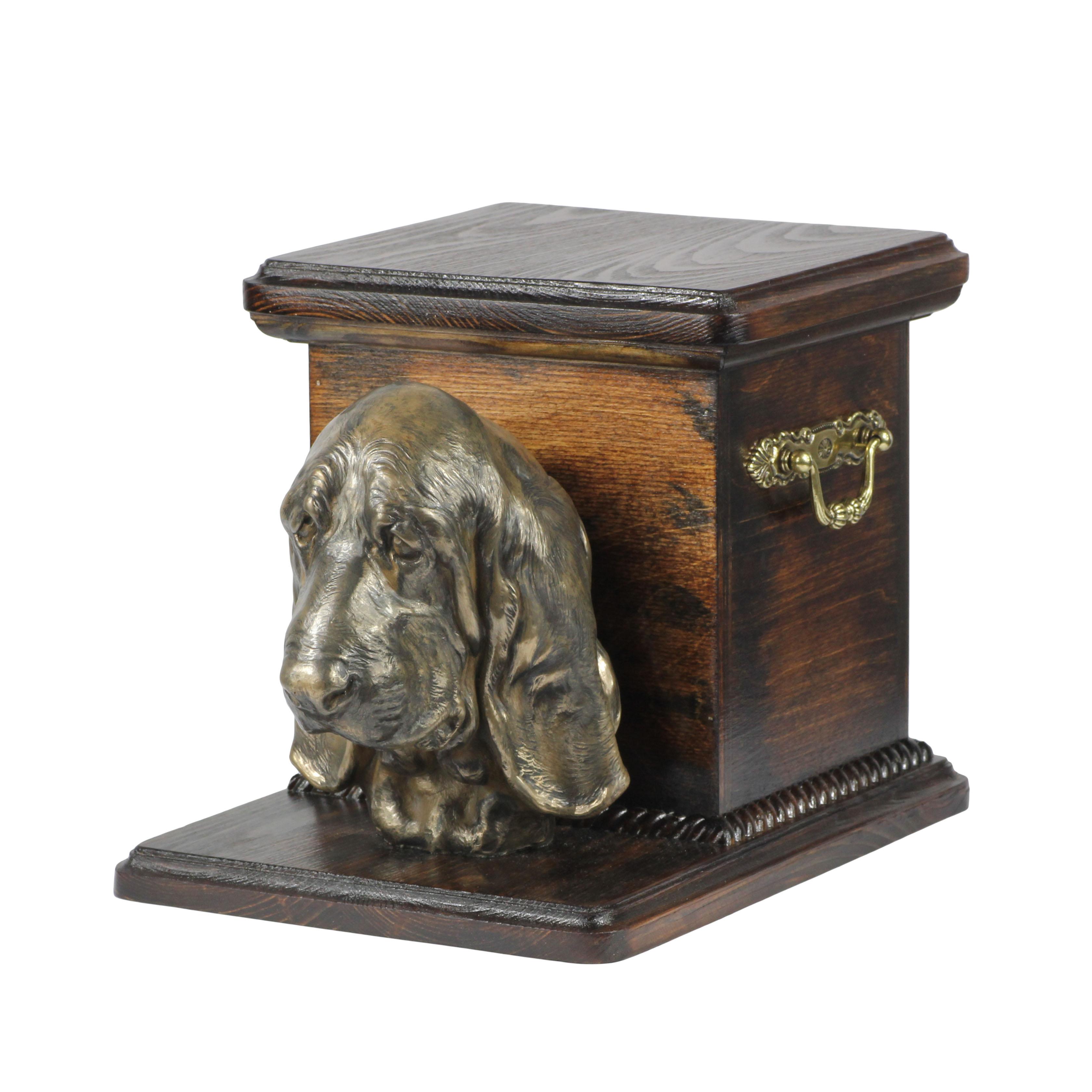 

Basset Hound - urn for dog ashes with a statuette, elegant urn for a dog, unique urn with a bust of a dog by Art-Dog brand коричневий