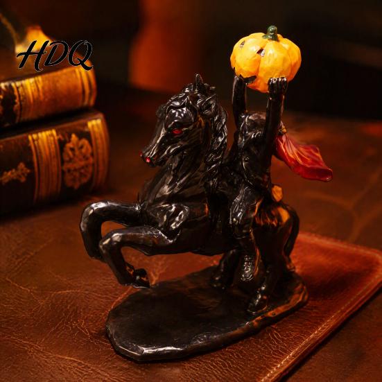 Einzigartige Gothic-Stil Kunst Halloween Kopfloser Reiter Statue, Vintage Bronze Textur Harz Dekor Figur, Stabile Basis Horror Skulptur für Zuhause