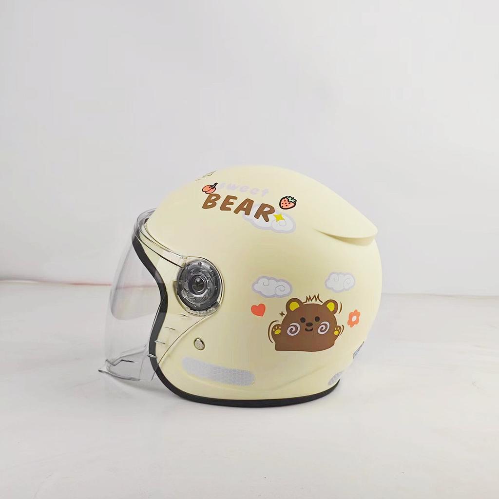 Children's helmets Boys and girls winter warm battery car electric vehicle safety new national standard cartoon parent-child helmet