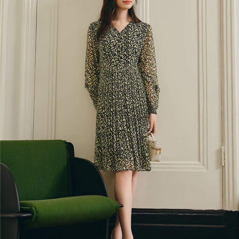 JIUZI ANNACO Women's V-Neck Printed Pleated Chiffon Dress