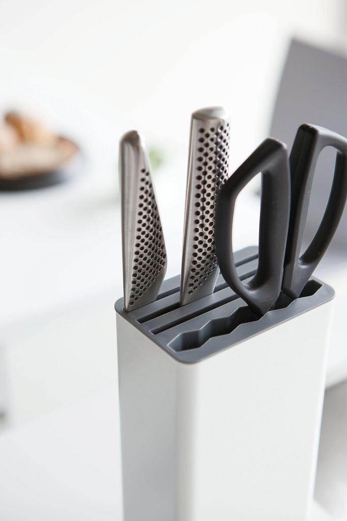 Yamazaki Jitsugyo Kitchen Knife Scissors W11 x D7 x Knife Knife 3511 & Stand, White, Approx. H22.3cm, Plate, Stand, Holder,