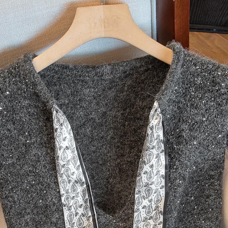 Dam Lammullsblandning V-ringad Stickad Väst