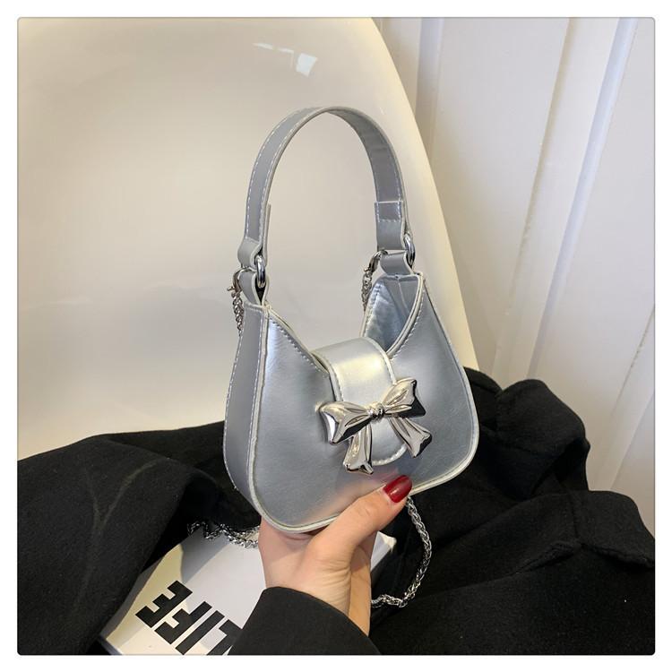Trendy Single Shoulder Handbag Simple Earphone Bag Korean 2024 New Butterfly Bow Chain Crossbody Bag Women Black