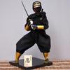 Aufwendige japanische Samurai und Ninja Figur für Kunstliebhaber und Innendekoration