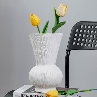 Weiße Keramikvase Matt-schwarze Vase Dekorative Verzierung Vasen für Frisch- und Trockenblumenarrangements Wohnzimmerdekoration Vasen