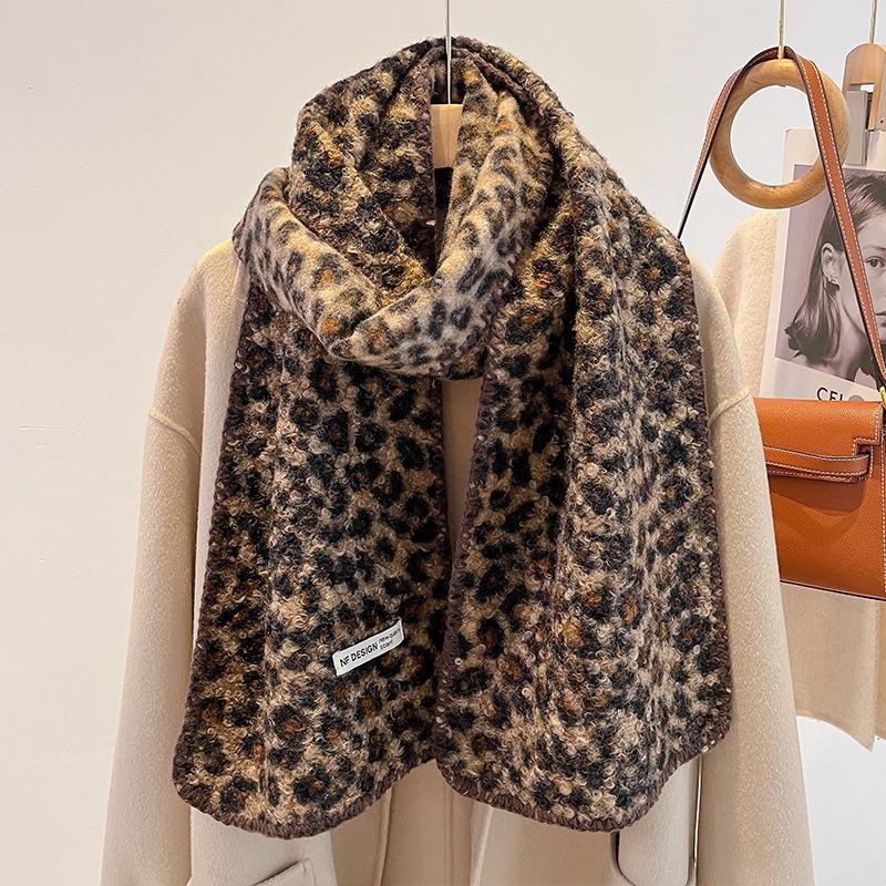 Wind retro leopard print imitation cashmere scarf women's autumn and winter new Spice Girl shawl thickened warm scarf