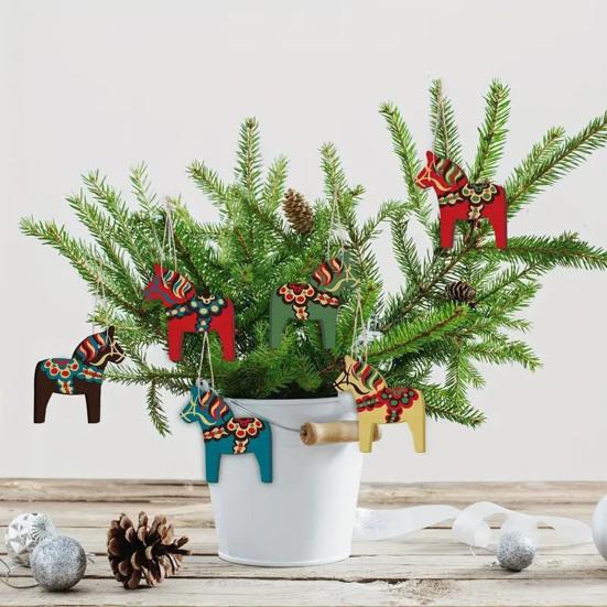 6/12Pcs Christmas Ornament Colorful Horse Design Hanging Decoration with Lanyard Christmas Tree Tabletop Wall Parties Decor