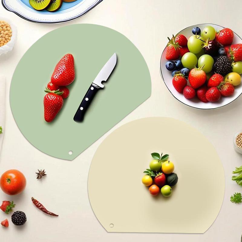 Household items chopping mat,kitchen silicone cutting board mat, auxiliary food tools,portable cutting board
