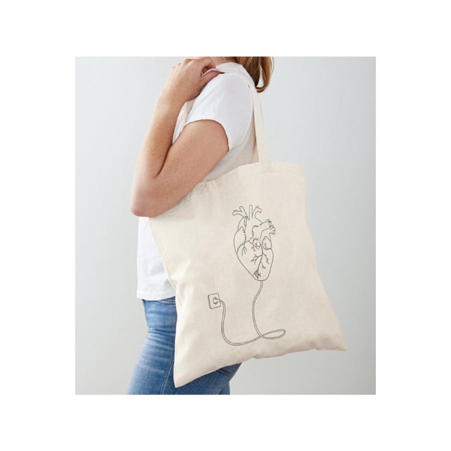 

Heart Printed Raw Cloth Shoulder Bag Standart вершковий