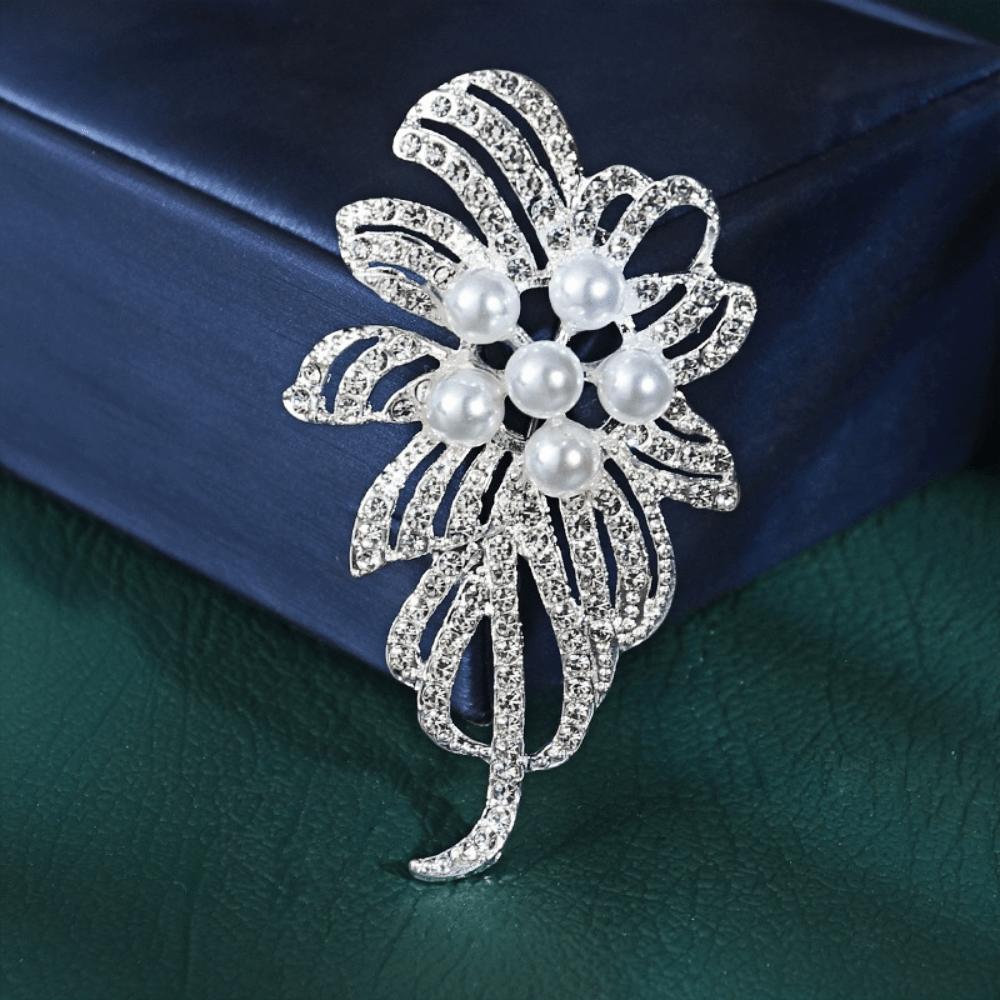 1pc Fashionable Faux Pearl Decor Flower-Shaped Rhinestone Brooch Suitable for Women's Daily Wear Valentines,Mom,Mother,Mother's Day,Gift