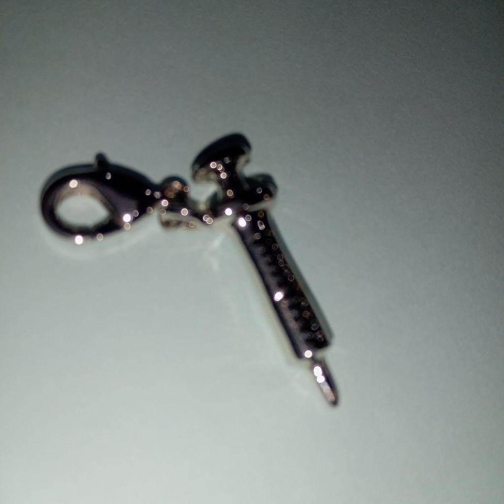 Used Q-pot Syringe-shaped silver charm approx. 2.3cm