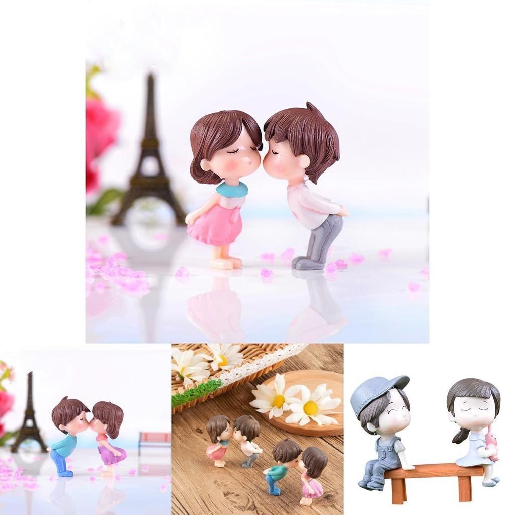 Charming Bench Couple Kissing Dolls Set For Exquisite Miniature Garden Decor