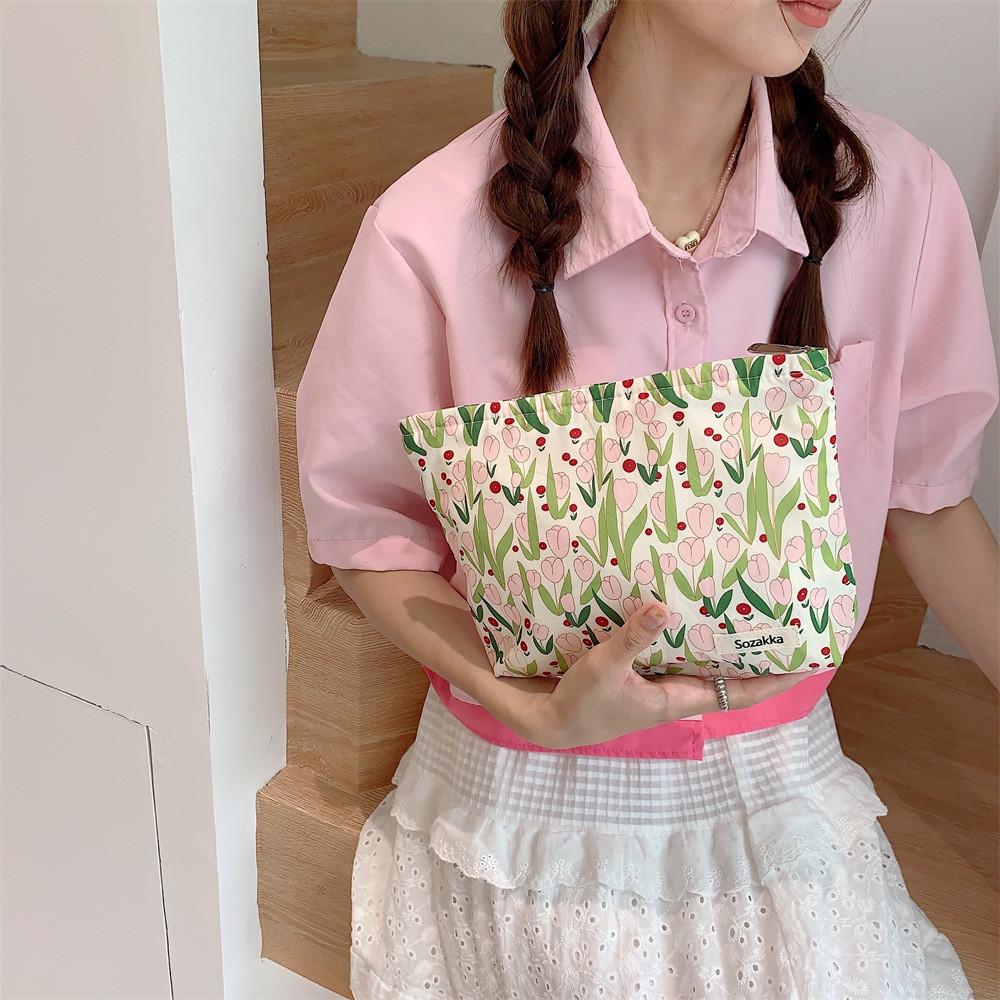 Floral Ins Style Canvas Tulip Cosmetic Bag Skincare Organizer Travel Wash Bag Inner Bag Street Fashion Yellow