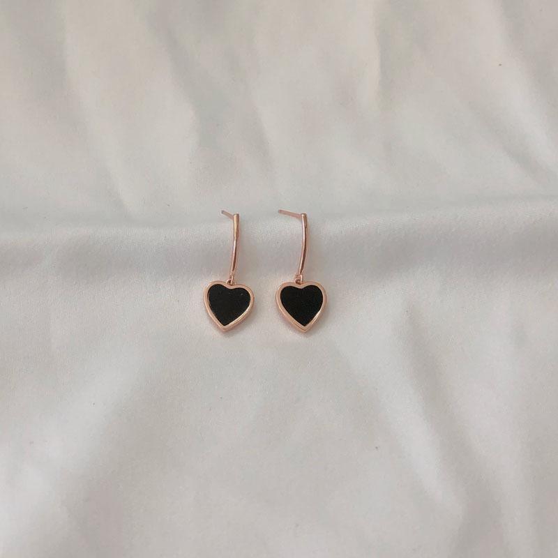 Schwarze herzförmige Ohrringe Exquisite Love Female Ohrringe