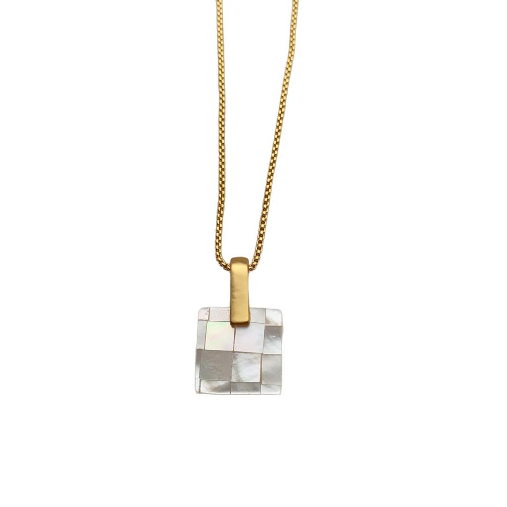 French Square Mosaic Square Hong Kong Style Shell Simple Necklace Collarbone Chain Fashionable Commuter Versatile Necklace