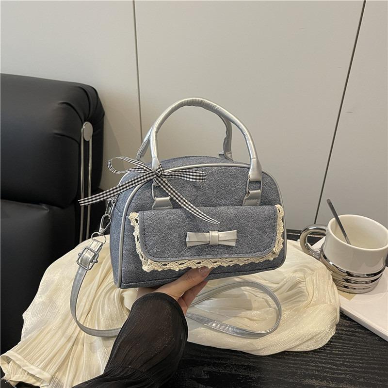 Sense shoulder bag women's autumn and winter niche design commuting versatile wear-resistant messenger handbag