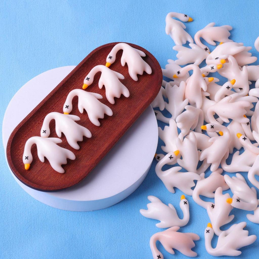 5.4x4.7cm Renk Değiştiren Kızarmış Ördek Araba Süsü Sıcaklık Hatırlatıcı Araba Rengi Değiştiren Kızarmış Ördek İpli Yaratıcı Süs 4 adet