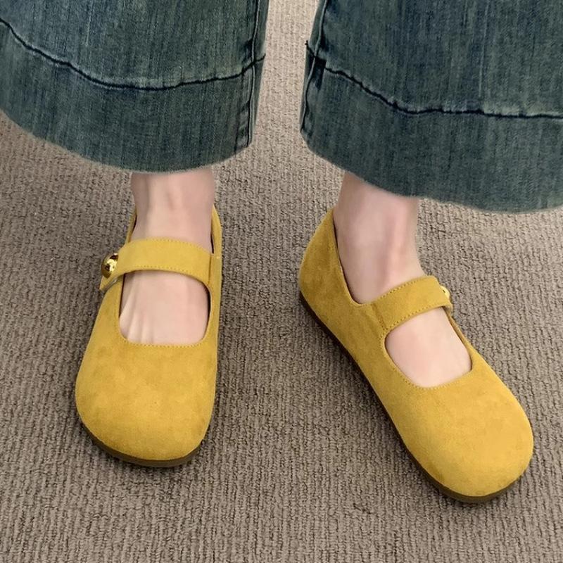 Yellow shoes women's new spring and summer single shoes flat Mary Jane women's shoes retro grandma