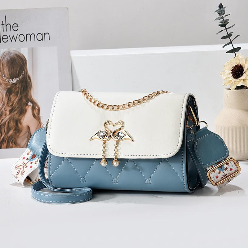 2025 New Style Women's Bag Trendy One-shoulder Crossbody Small Square Bag Fresh, Sweet, Fashionable and Versatile High-end Chain Mobile Phone Bag