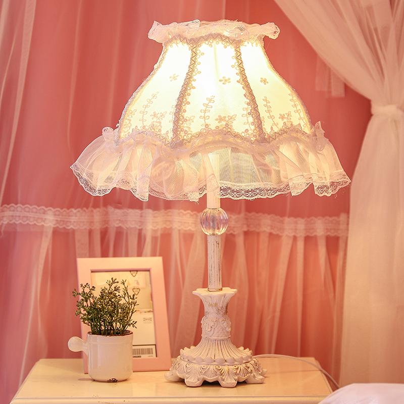European Creative Lace Fabric White Table Lamps Korean Rural Maid Lovely Small Fresh Resin Lamps Bedside&foyer&bedroom SFY006