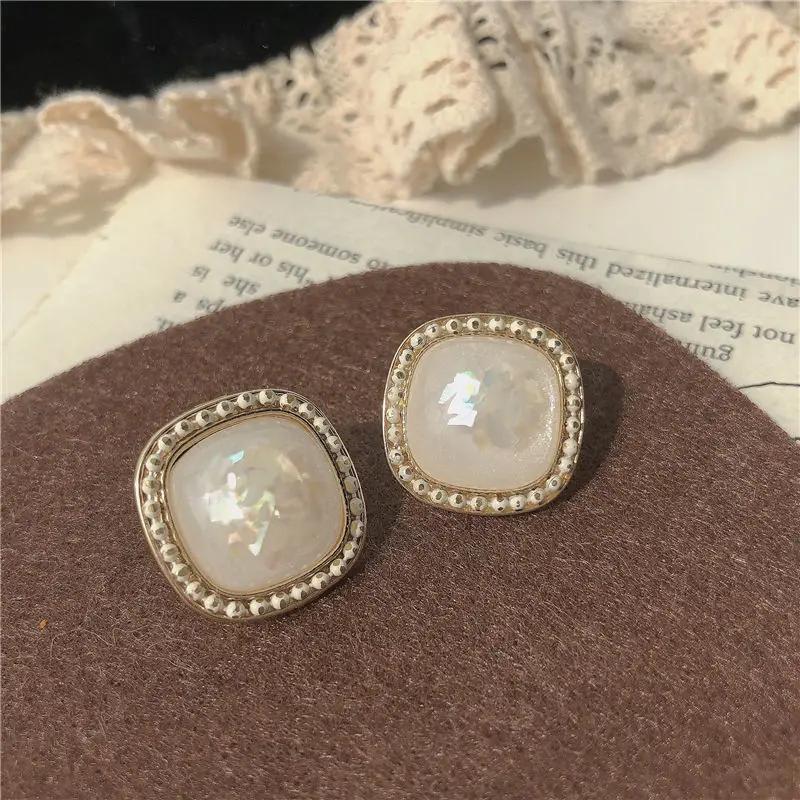 Vintage Hong Kong Style Earrings White Shell Fragments Square Gemstone Earrings Female 925 Silver Needle Earrings Korean Earring