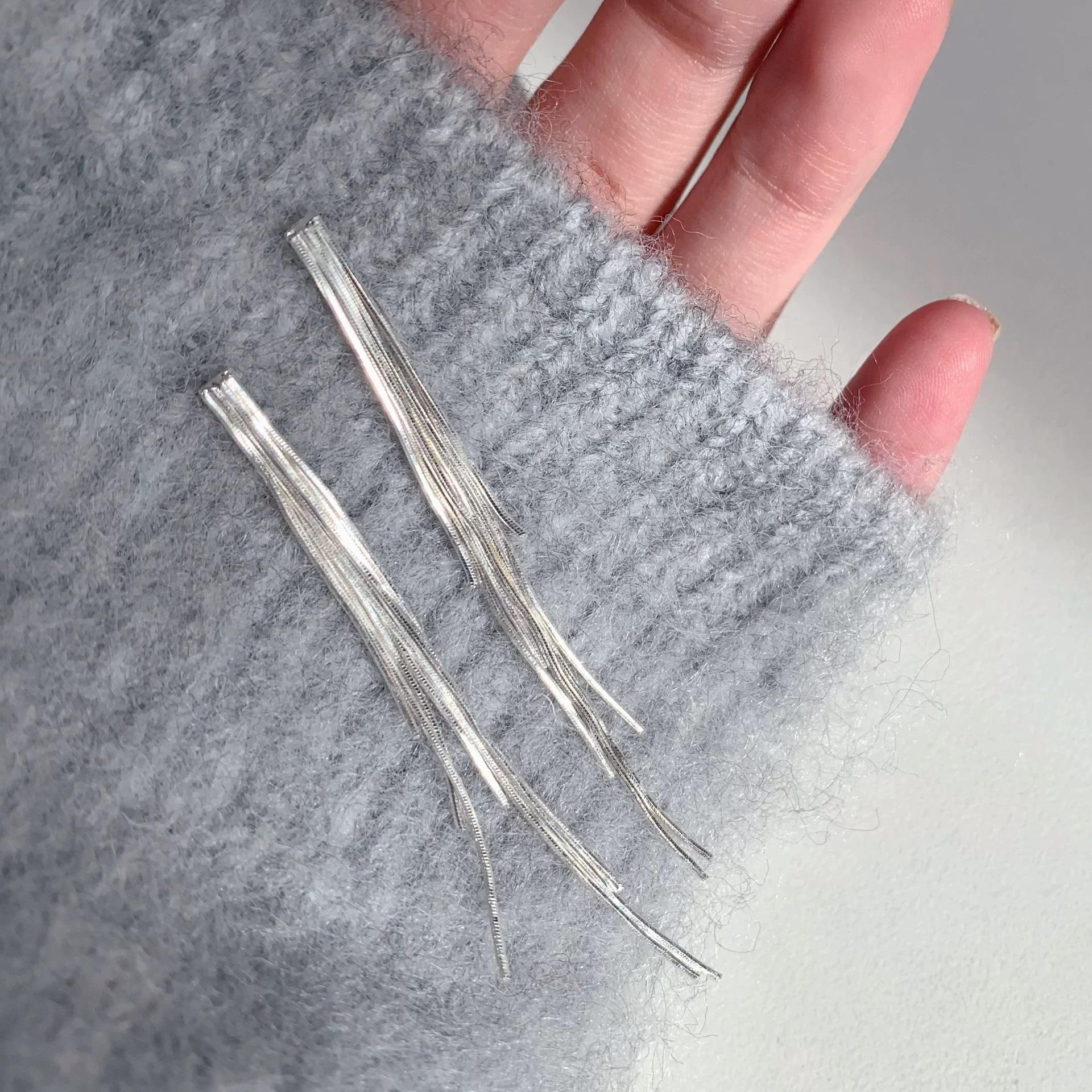 

Square and round face, cold sense, simple temperament, fringed stud earrings, women s earrings, niche design, high-end versatile ear jewelry