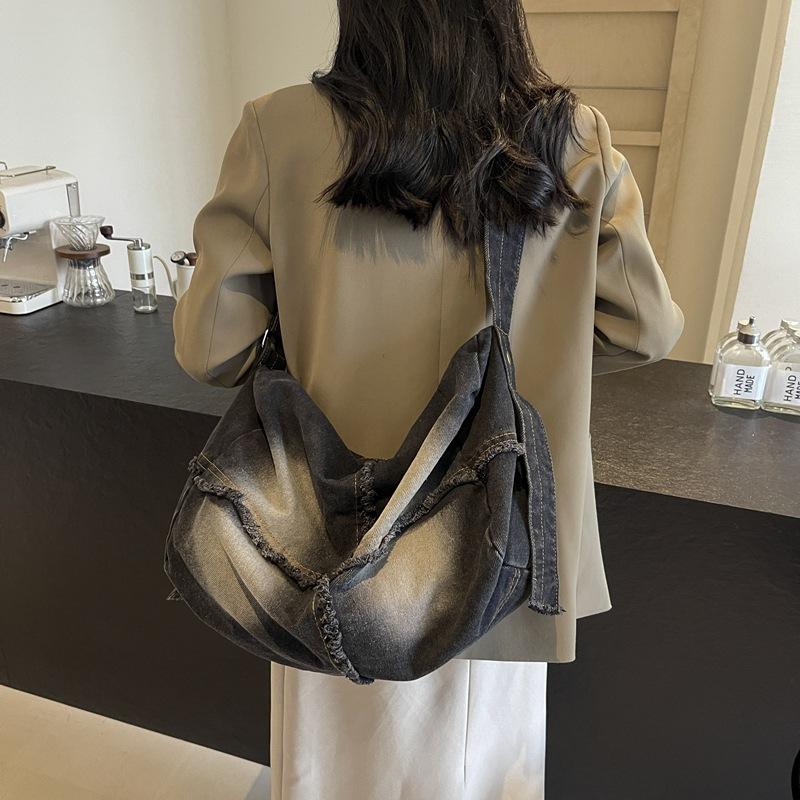 Autumn New Denim Tote Bag Women's Fashion Large-capacity Commuter Messenger Bag Casual College Shoulder Bag