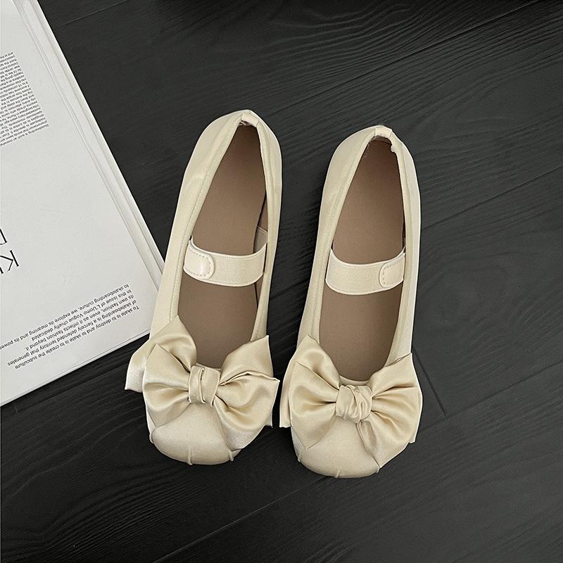Low Heel Light Mouth Silver Single Shoes Women's 2025 Spring and Autumn New Soft-soled Ballet Shoes Retro French Mary Jane Shoes