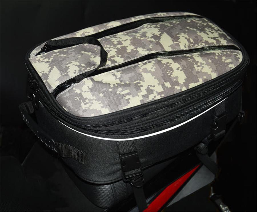 

1x Black Motorcycle Helmet Bag Backseat Luggage Bag with Waterproof Cover 12-22L