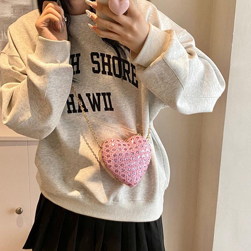 Chic Fashion Crossbody Bag Unique Simple Heart-shaped Shoulder Bag For 2024 Trend