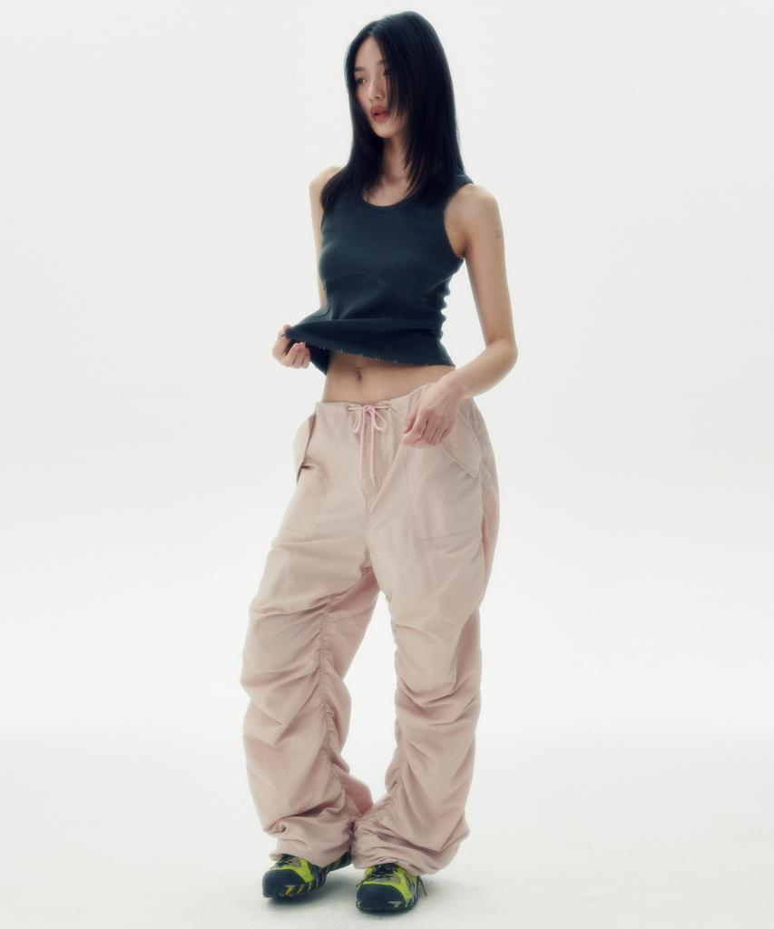 Leoninghai Shirred Nylon Parachute Pants [Pink]