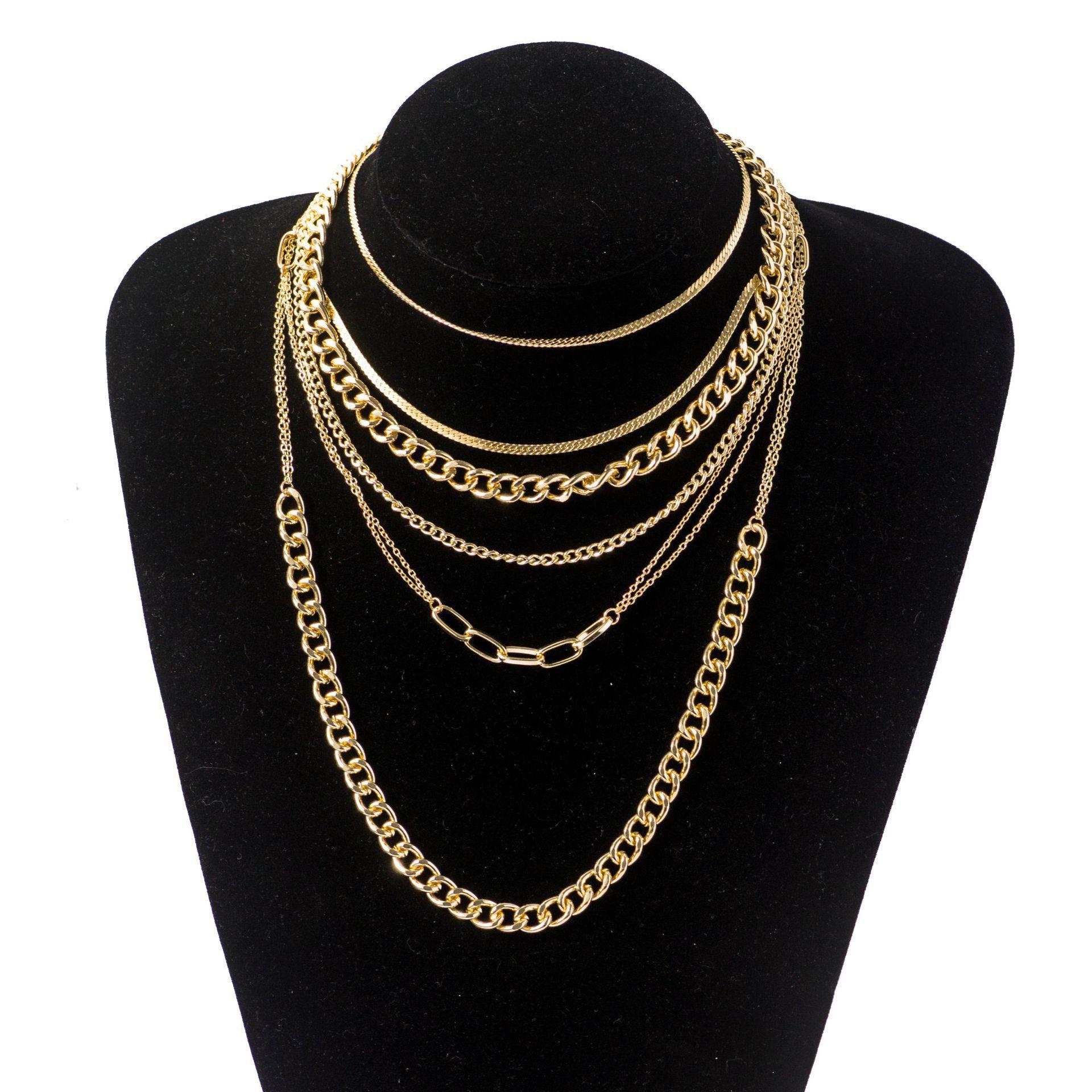 

Alloy Jewelry Chic Necklace For Women Featuring Glorious Snake Chain And Pendant